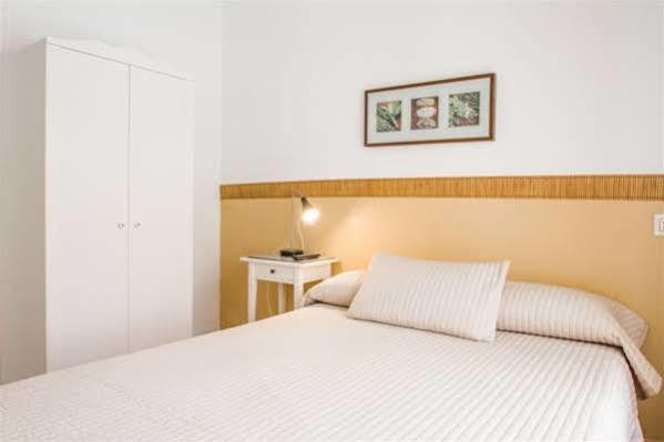 פואנגירולה Hostal Jomarijo מראה חיצוני תמונה